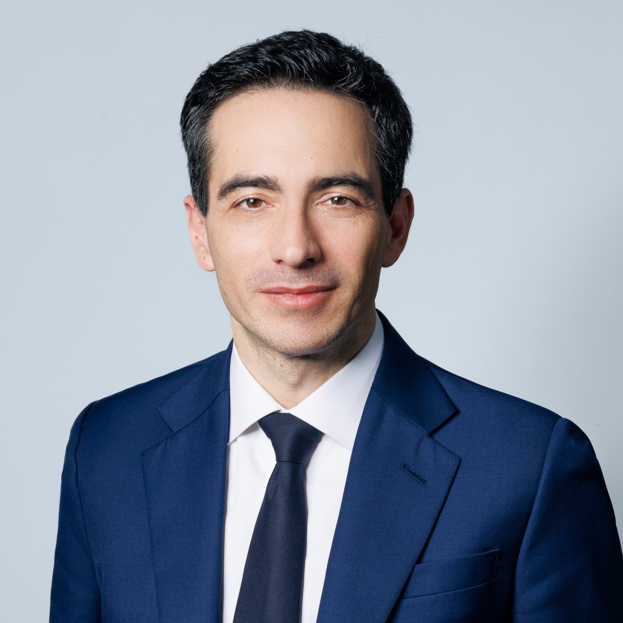 Allier la théorie et la pratique : à la rencontre du Dr. Georgios Alexopoulos