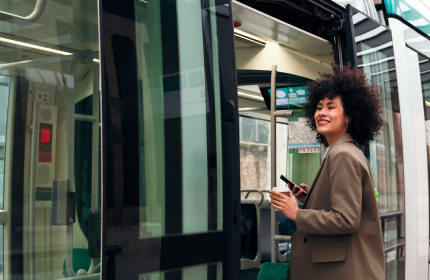 Smart money management and budgeting tips for students in Paris