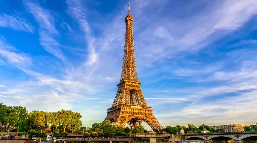 Navigating student life in Paris: A comprehensive guide