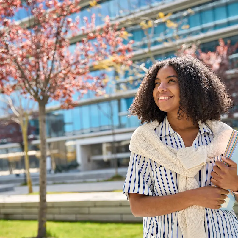 Bachelor for International Students in Paris